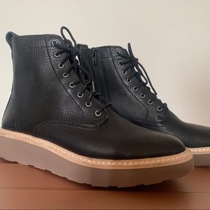 Clark's Trace Pine Black Boots